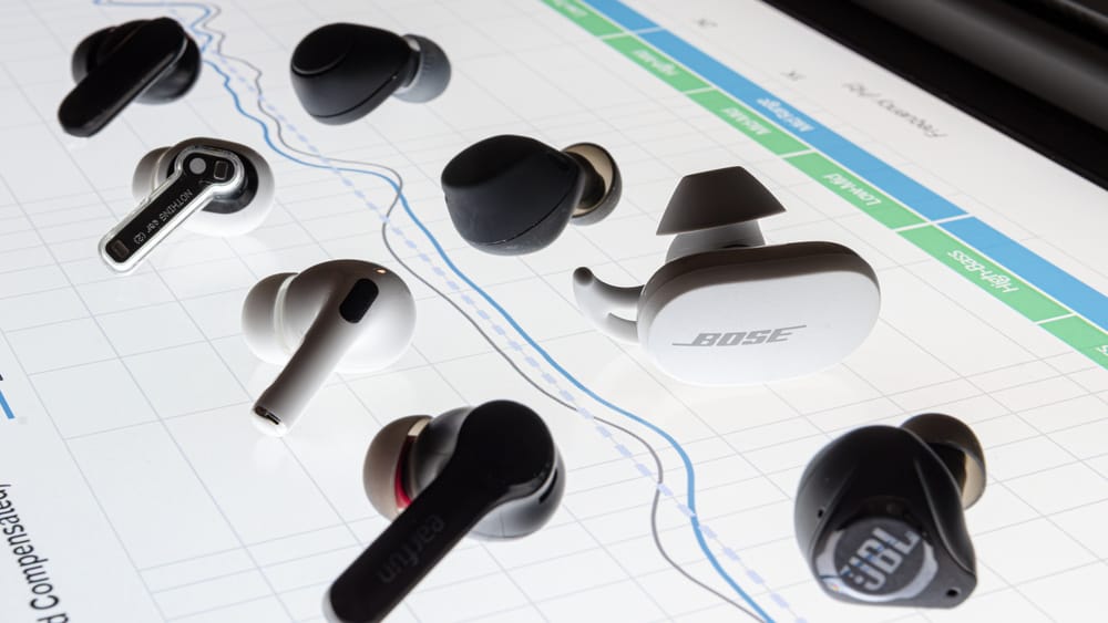 Comparison of top-rated wireless earbuds 2025 with features and specifications displayed